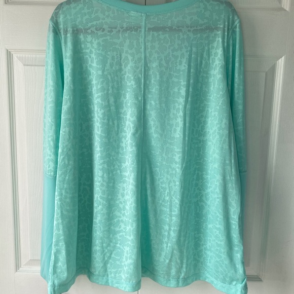 DIADORA “Layer Me” Mesh Tee - Picture 2 of 5